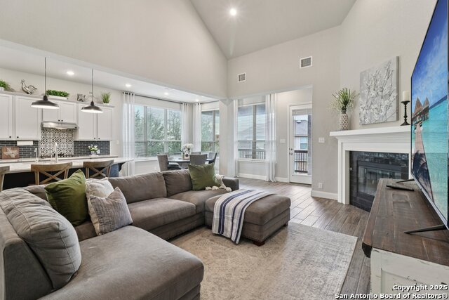 Image 9 of 47 For 32140 Mustang