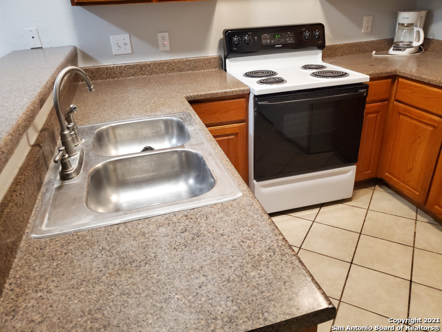 Image 2 of 9 For 1431 Rivas St