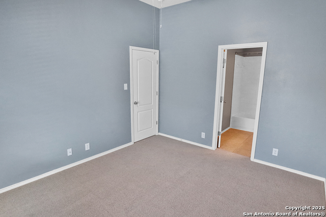 Image 26 of 32 For 24710 Cloudy Crk