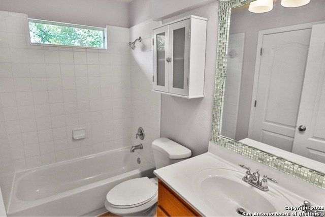 Image 32 of 32 For 24710 Cloudy Crk