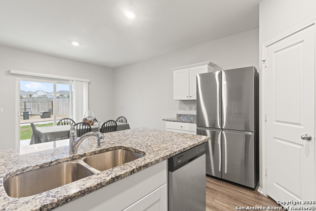 Image 13 of 34 For 13517 Sunrise Meadow