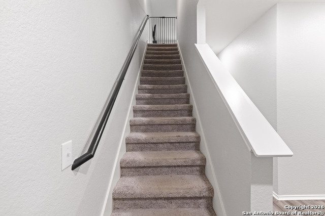 Image 15 of 34 For 13517 Sunrise Meadow