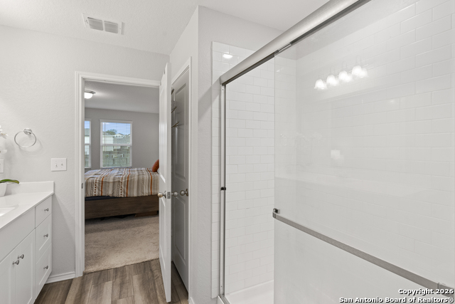 Image 21 of 34 For 13517 Sunrise Meadow