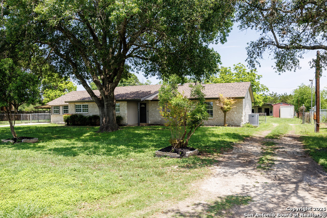 Image 3 of 49 For 15031 Geronimo