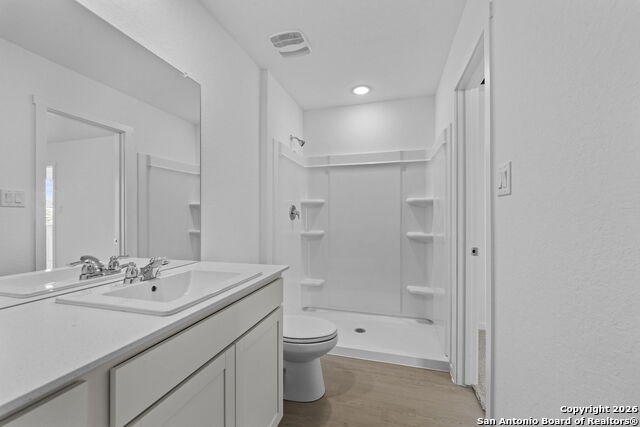 Listing photo id 16 for 3820 Swift Fox Rd