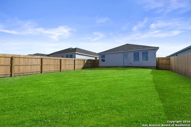 Listing photo id 17 for 3820 Swift Fox Rd