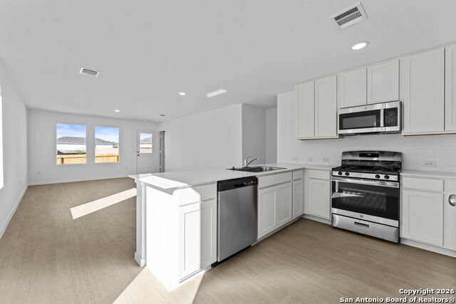 Listing photo id 3 for 3820 Swift Fox Rd