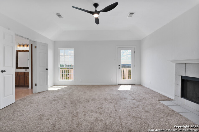 Image 24 of 33 For 11418 Lago Vista