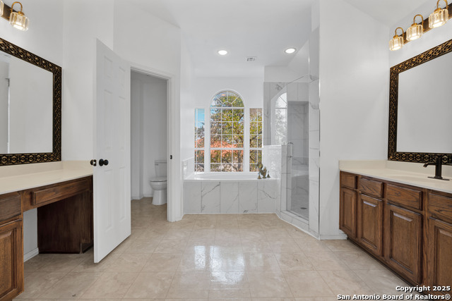 Image 26 of 33 For 11418 Lago Vista