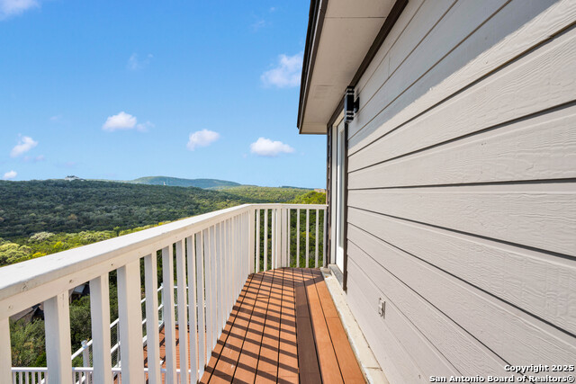 Image 29 of 33 For 11418 Lago Vista