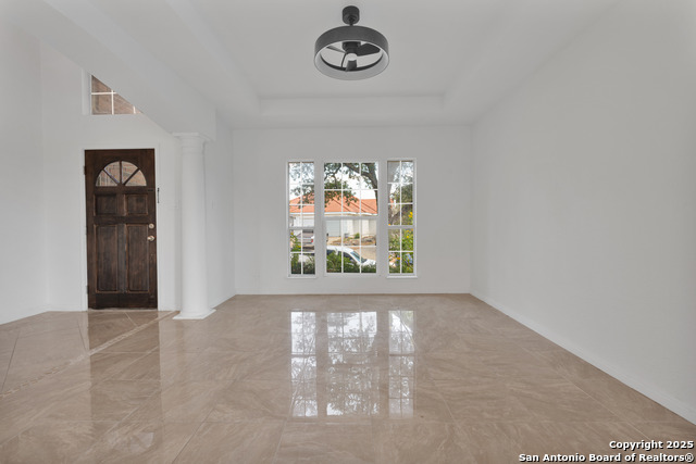 Image 7 of 33 For 11418 Lago Vista