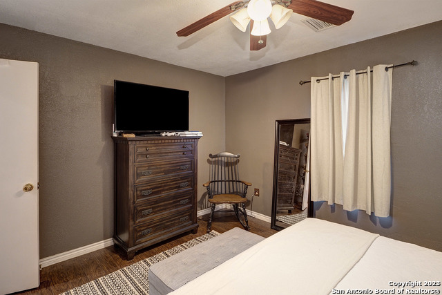 Image 13 of 28 For 402 Hermine Blvd