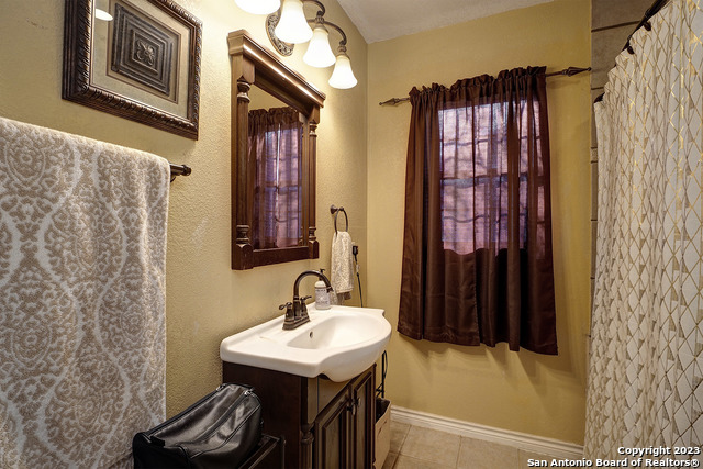 Image 14 of 28 For 402 Hermine Blvd