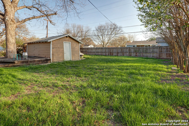 Image 27 of 28 For 402 Hermine Blvd