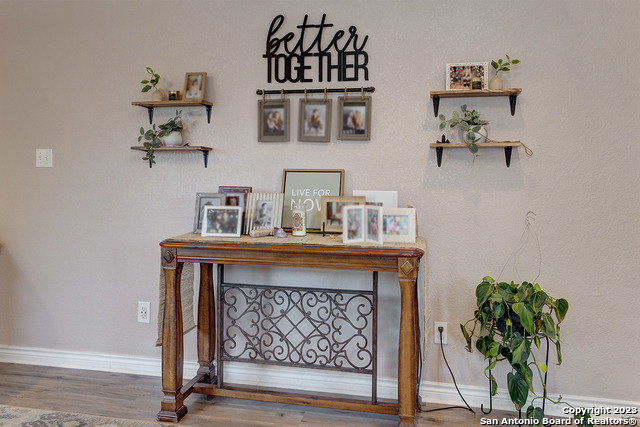 Image 5 of 28 For 402 Hermine Blvd