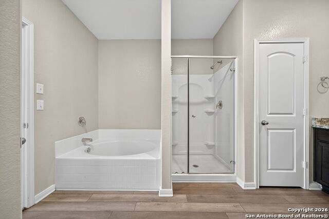 Image 5 of 36 For 6406 Underwood Way