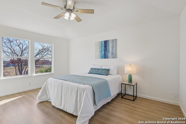 Image 12 of 34 For 6210 Outlook