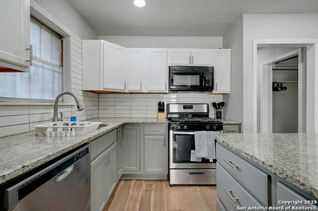 Image 12 of 25 For 2223 Hays  