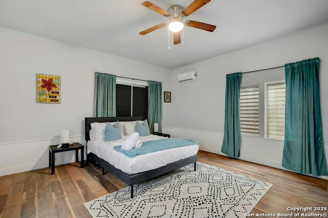 Image 21 of 25 For 2223 Hays  