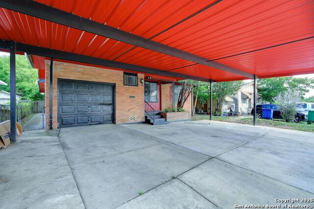 Image 4 of 25 For 2223 Hays  