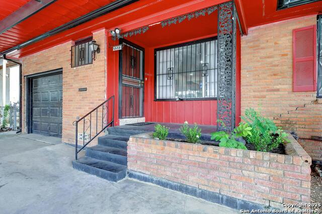 Image 5 of 25 For 2223 Hays  