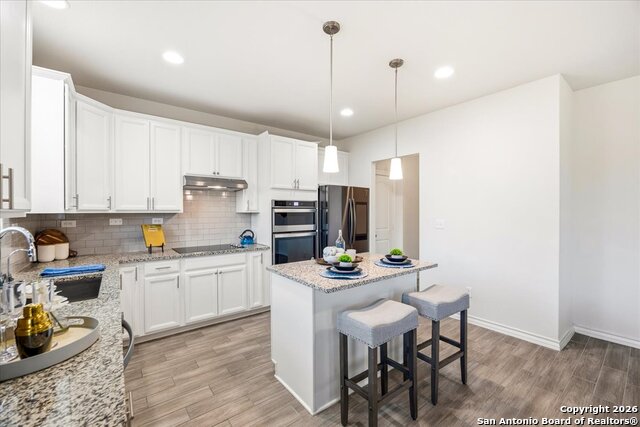 Image 14 of 41 For 631 Ridgehorn Dr