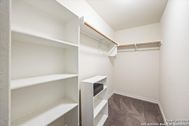 Image 26 of 41 For 631 Ridgehorn Dr