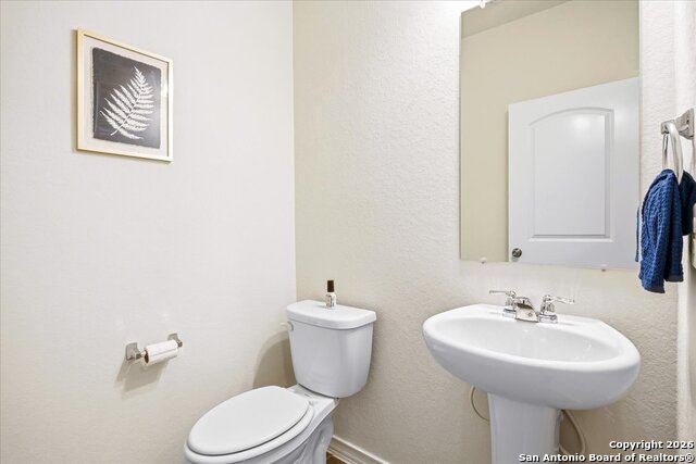 Image 31 of 41 For 631 Ridgehorn Dr