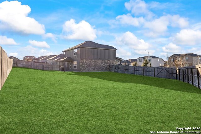 Image 37 of 41 For 631 Ridgehorn Dr