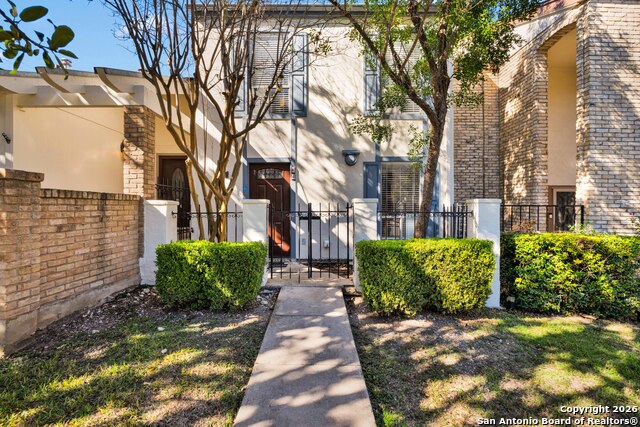 Details for 11303 Vance Jackson  M4, San Antonio, TX 78230