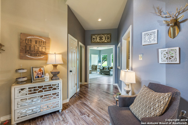 Image 7 of 33 For 29707 Fairway Bluff