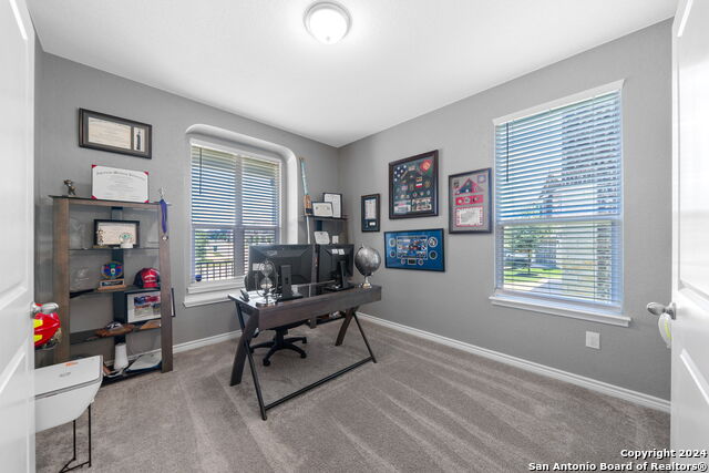 Image 16 of 37 For 327 Carlito Cv