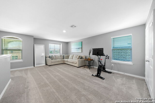 Image 30 of 37 For 327 Carlito Cv