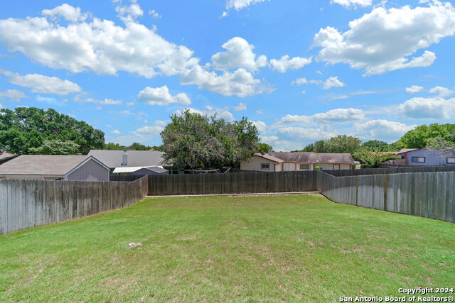 Image 37 of 37 For 327 Carlito Cv