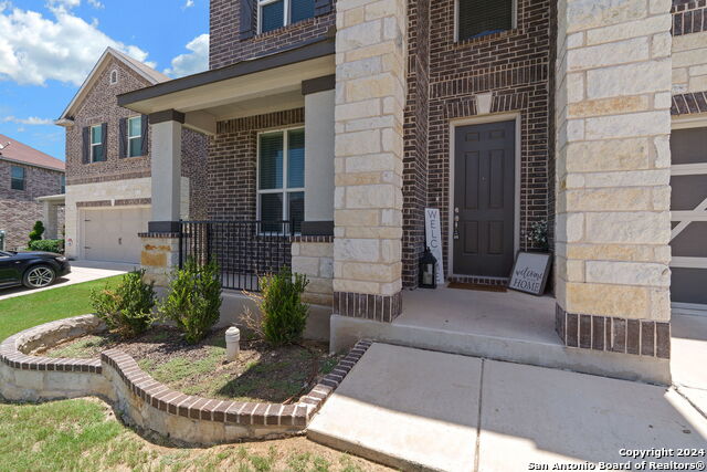 Image 5 of 37 For 327 Carlito Cv