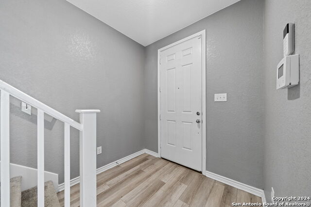 Image 6 of 37 For 327 Carlito Cv