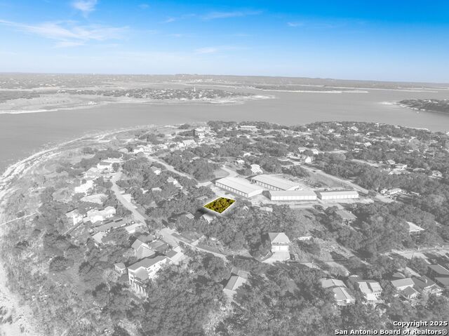 Image 15 of 22 For 411 Carpenter Dr