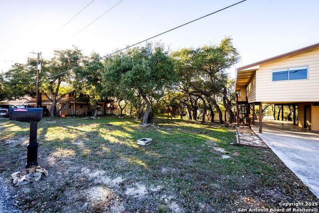 Image 5 of 22 For 411 Carpenter Dr