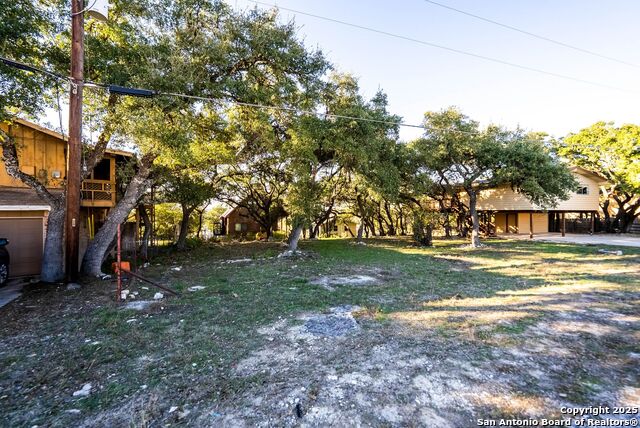 Image 6 of 22 For 411 Carpenter Dr