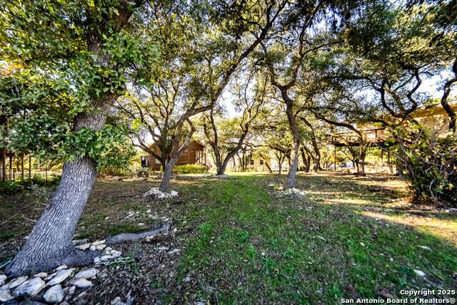 Image 7 of 22 For 411 Carpenter Dr