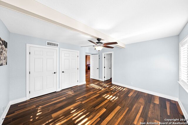 Image 15 of 52 For 435 Carpenter Dr