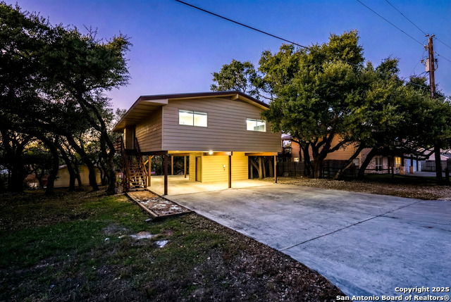 Details for 423 Carpenter Dr, Canyon Lake, TX 78133