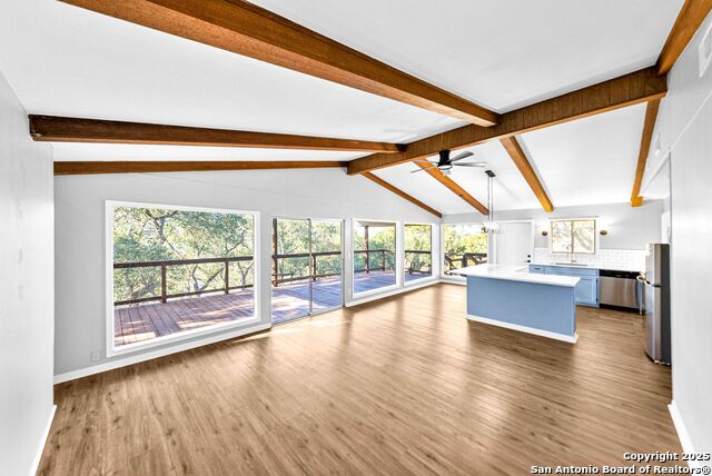 Image 11 of 29 For 423 Carpenter Dr