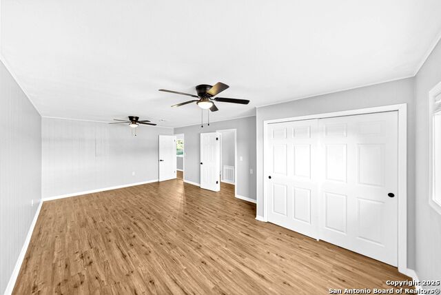 Image 19 of 29 For 423 Carpenter Dr