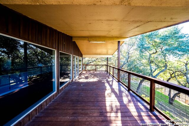 Image 25 of 29 For 423 Carpenter Dr