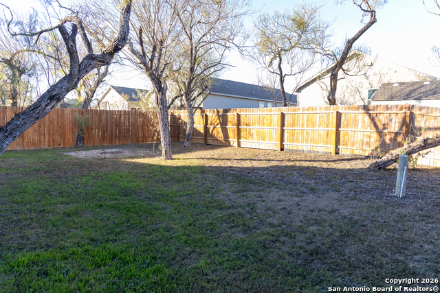 Image 16 of 17 For 5907 Lady  