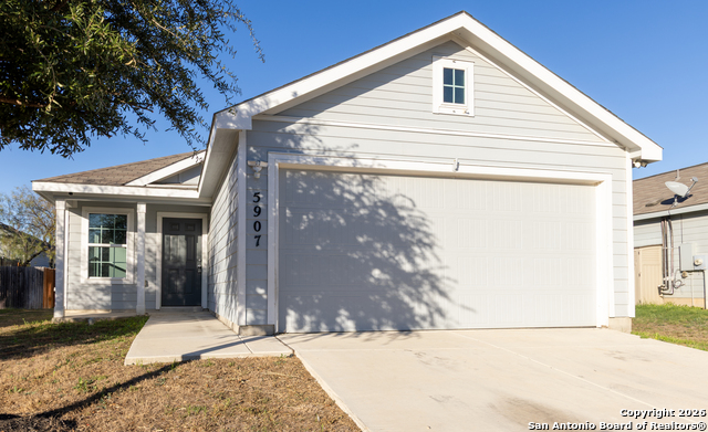 Image 2 of 17 For 5907 Lady  