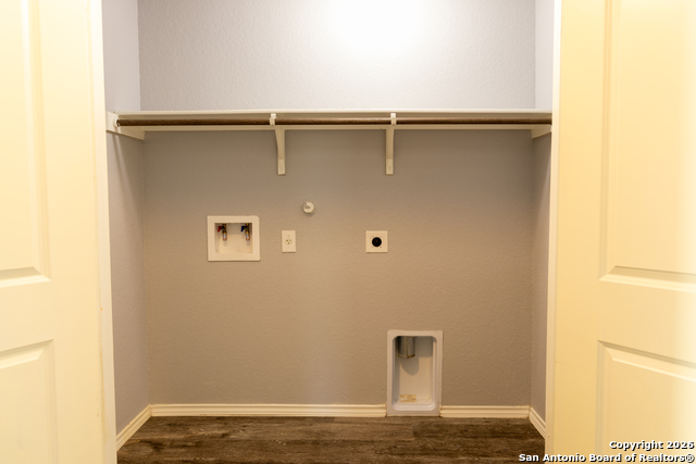 Image 7 of 17 For 5907 Lady  