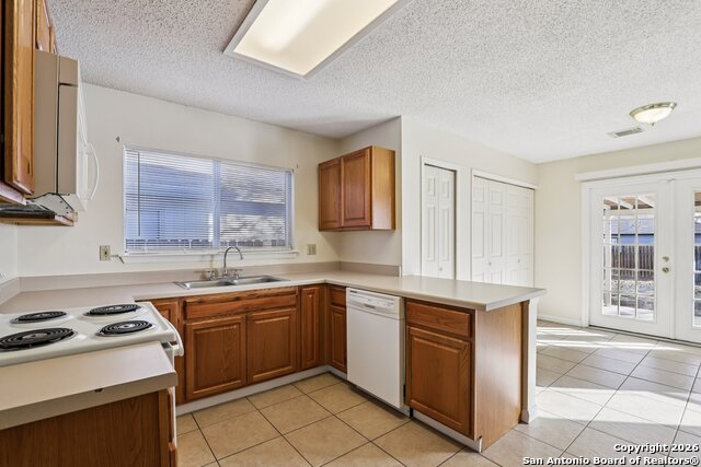 Image 11 of 32 For 8330 Bent Meadow