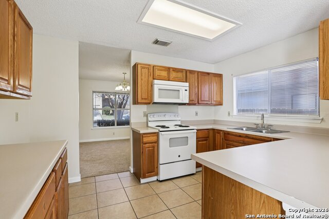 Image 12 of 32 For 8330 Bent Meadow